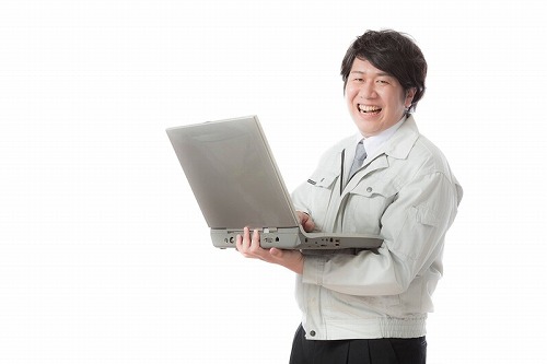 �ł����m�[�g�p�\�R�����������h����Ђ̉c�ƒS��