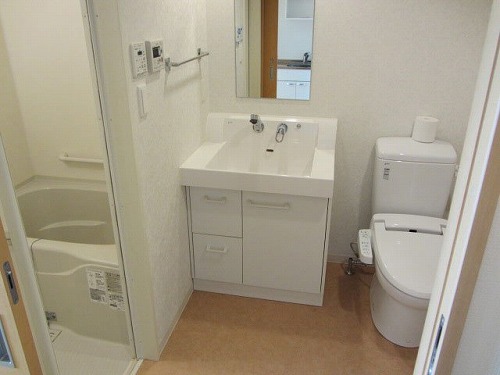 追浜西ドミトリー風呂・トイレ